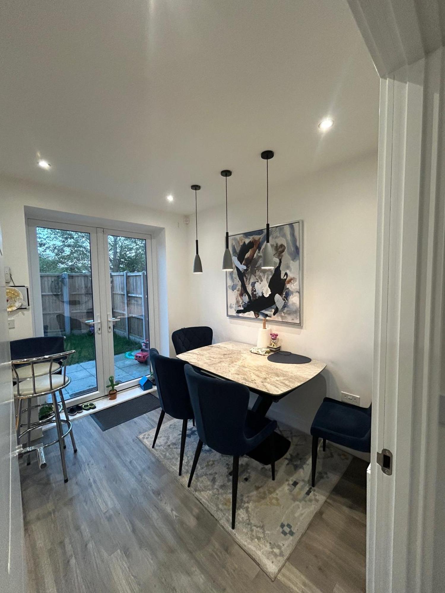 Comfortable Double Room & Single Room In Vibrant Hatfield Neighbourhood 외부 사진